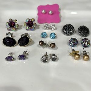 12 gently worn/new stud earring!!!